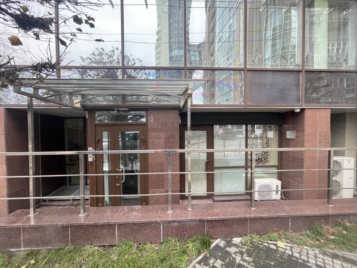 Аренда помещения свободного назначения 35 м², Зверинецкая ул., 47