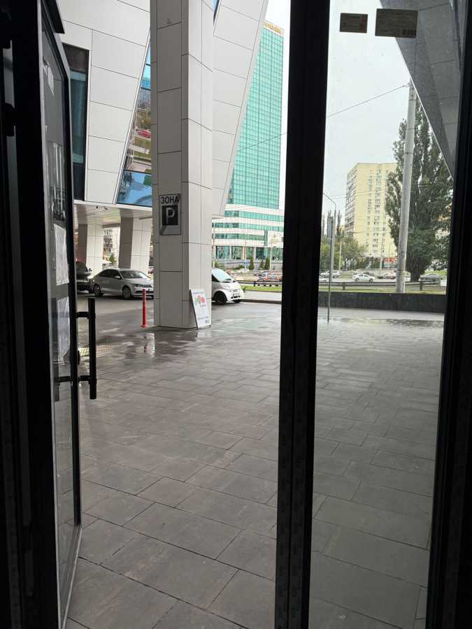 Аренда помещения свободного назначения 70 м², Берестейський, 11