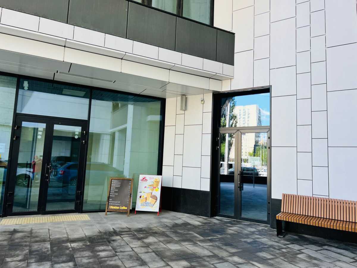 Аренда помещения свободного назначения 70 м², Берестейський, 11