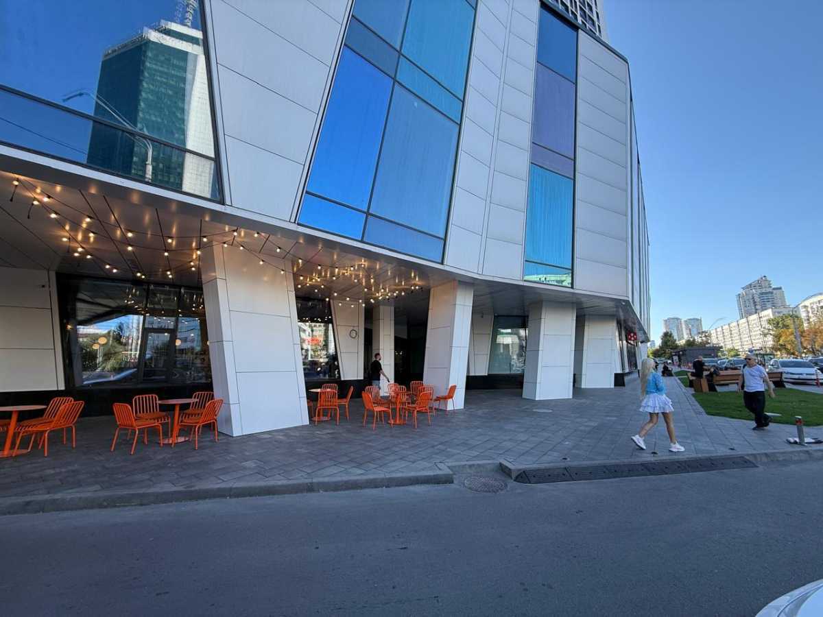 Аренда помещения свободного назначения 70 м², Берестейський, 11