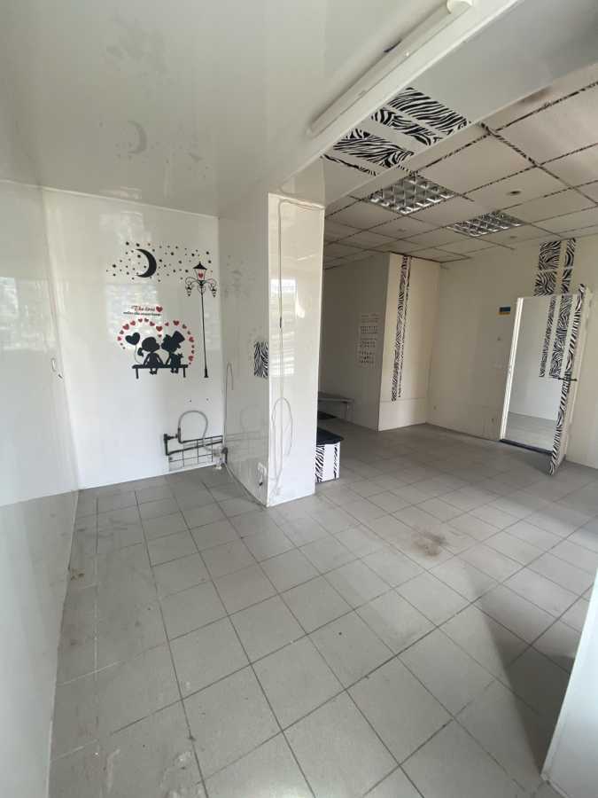 Продаж приміщення вільного призначення 100 м², Квітнева вул., 9