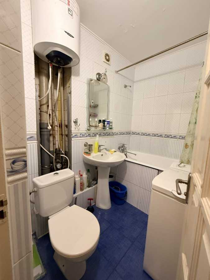 Продаж 2-кімнатної квартири 56 м², Ильичевская вул., Парковая, 12