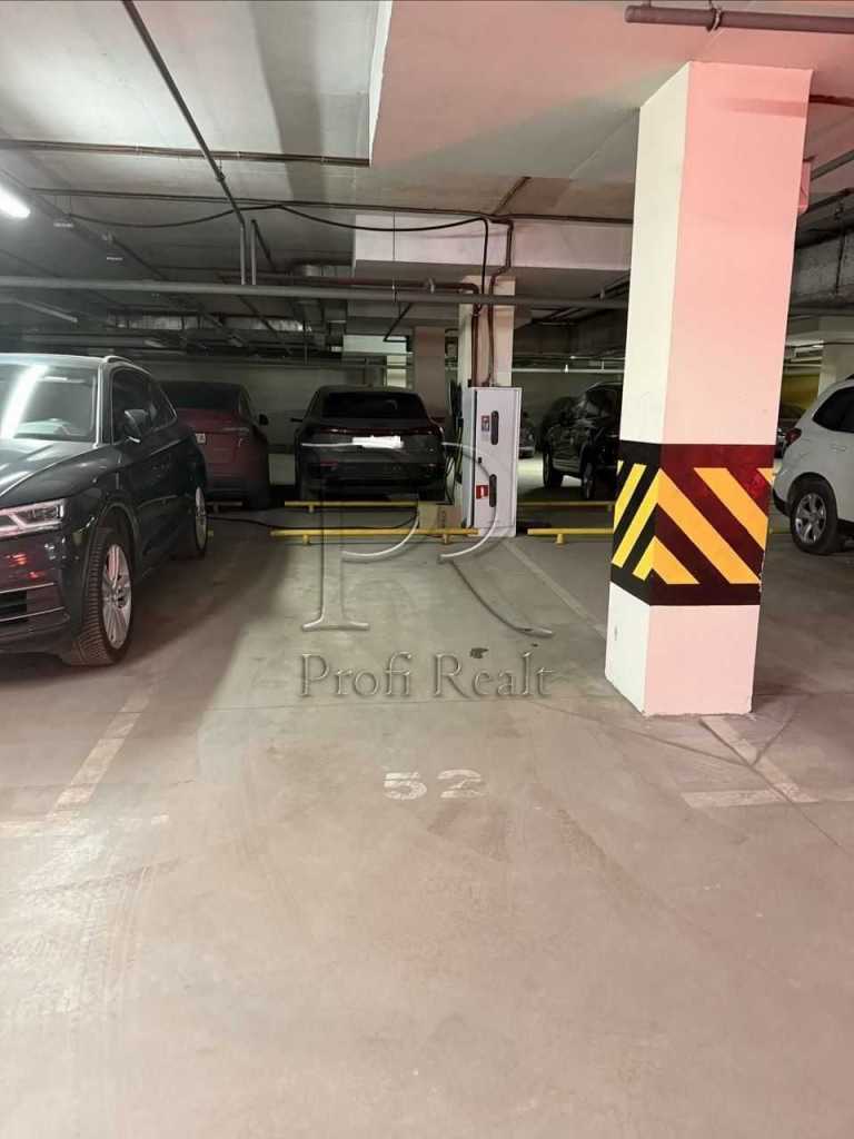 Продажа машиноместа 15 м², Замковецкая ул., 106В