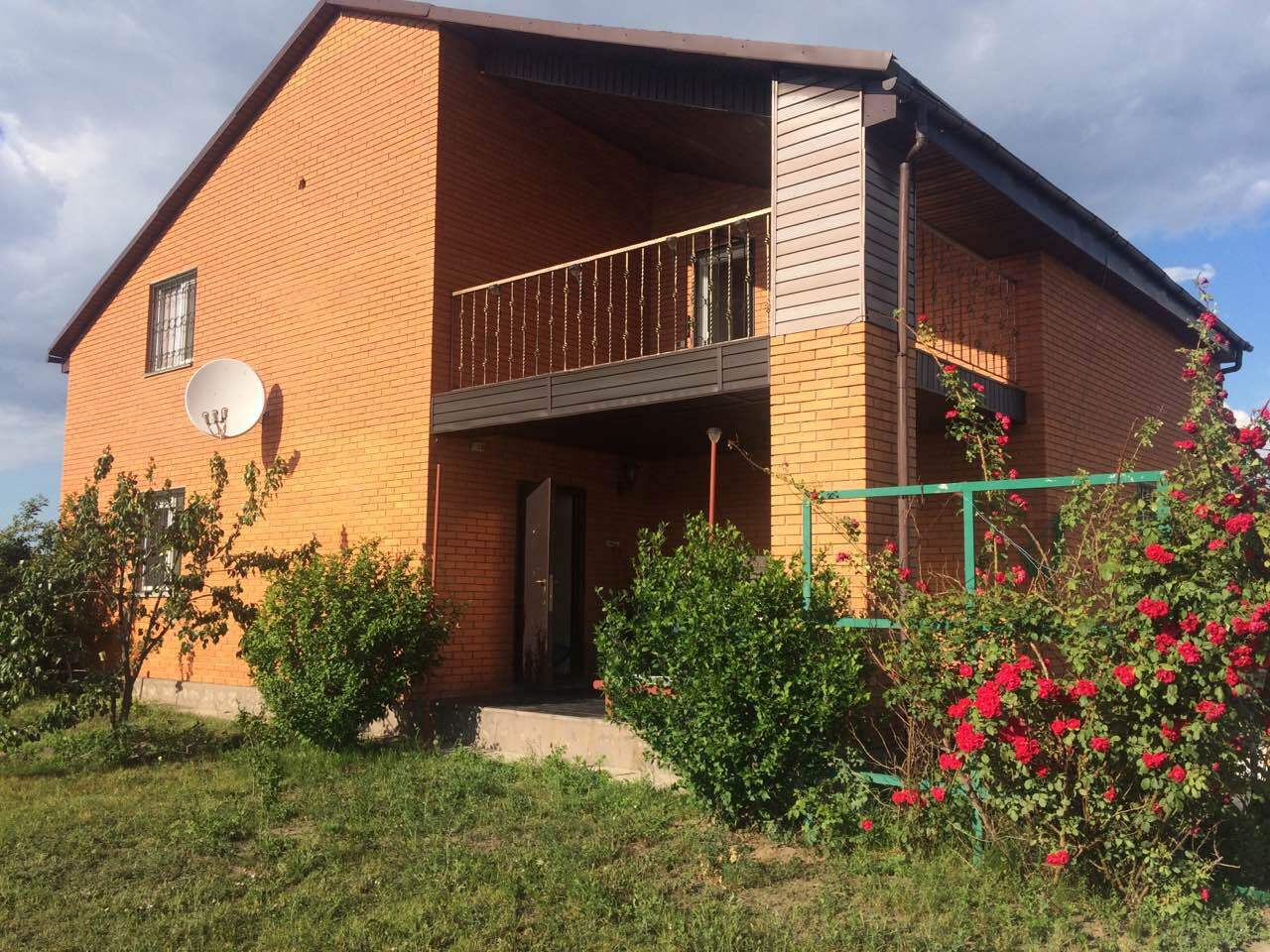 Оренда будинку 260 м²