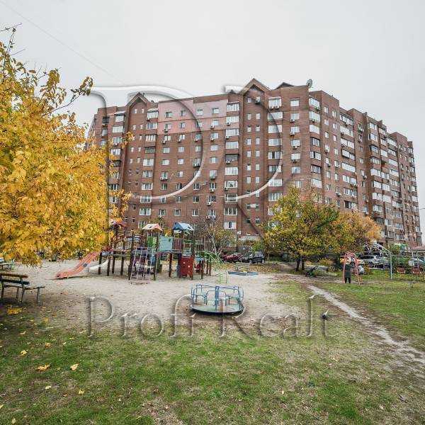 Продаж 3-кімнатної квартири 147 м², Драгоманова вул., 17