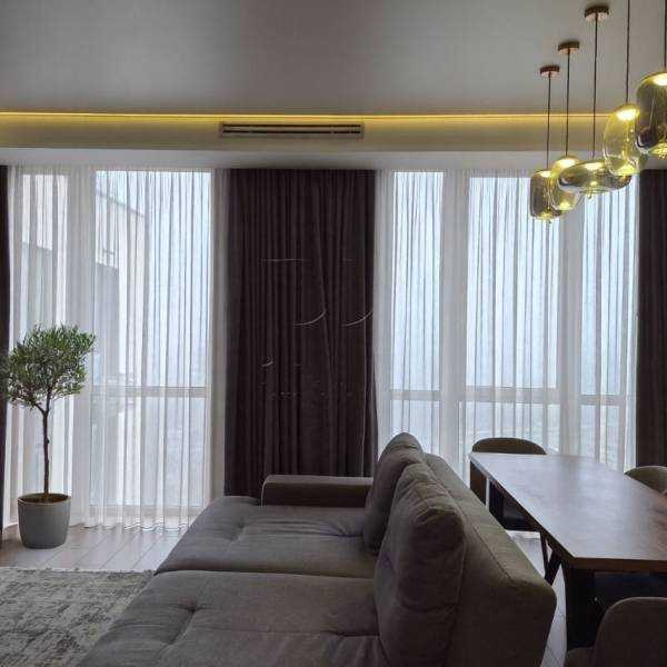 Продаж 3-кімнатної квартири 144 м², Правди просп., 49