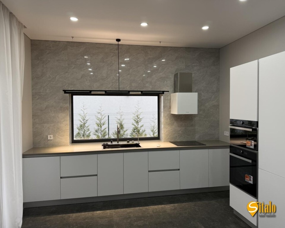 Продажа дома 240 м², 108-я Садовая ул.