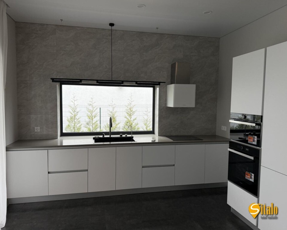 Продажа дома 240 м², 108-я Садовая ул.