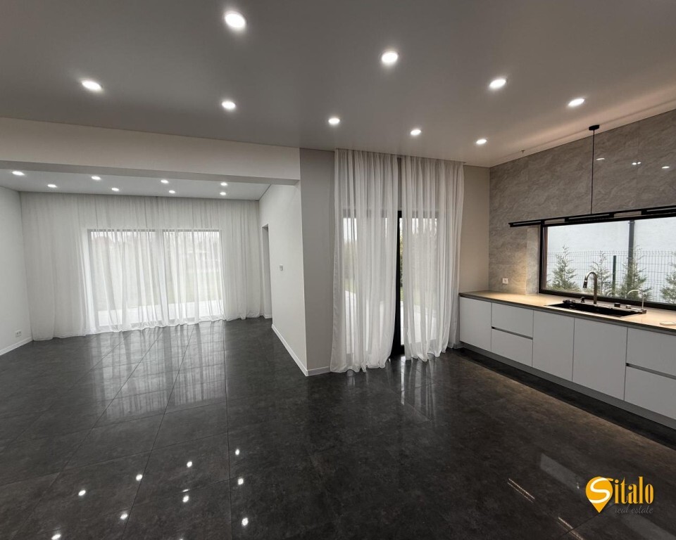 Продажа дома 240 м², 108-я Садовая ул.