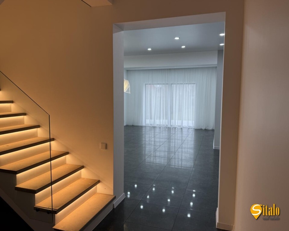 Продажа дома 240 м², 108-я Садовая ул.