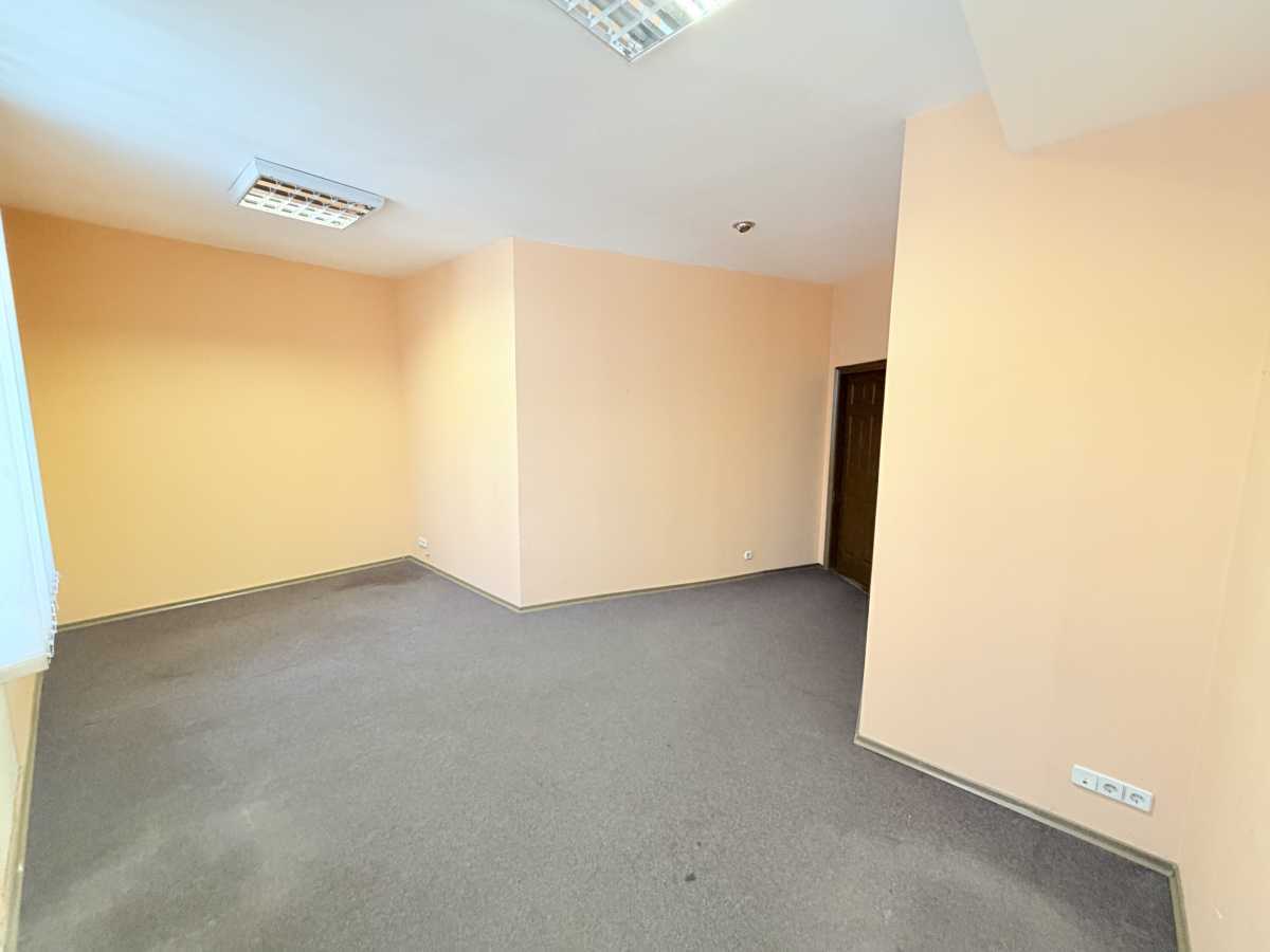 Продаж 2-кімнатної квартири 54 м², Василя Тютюнника вул., 13