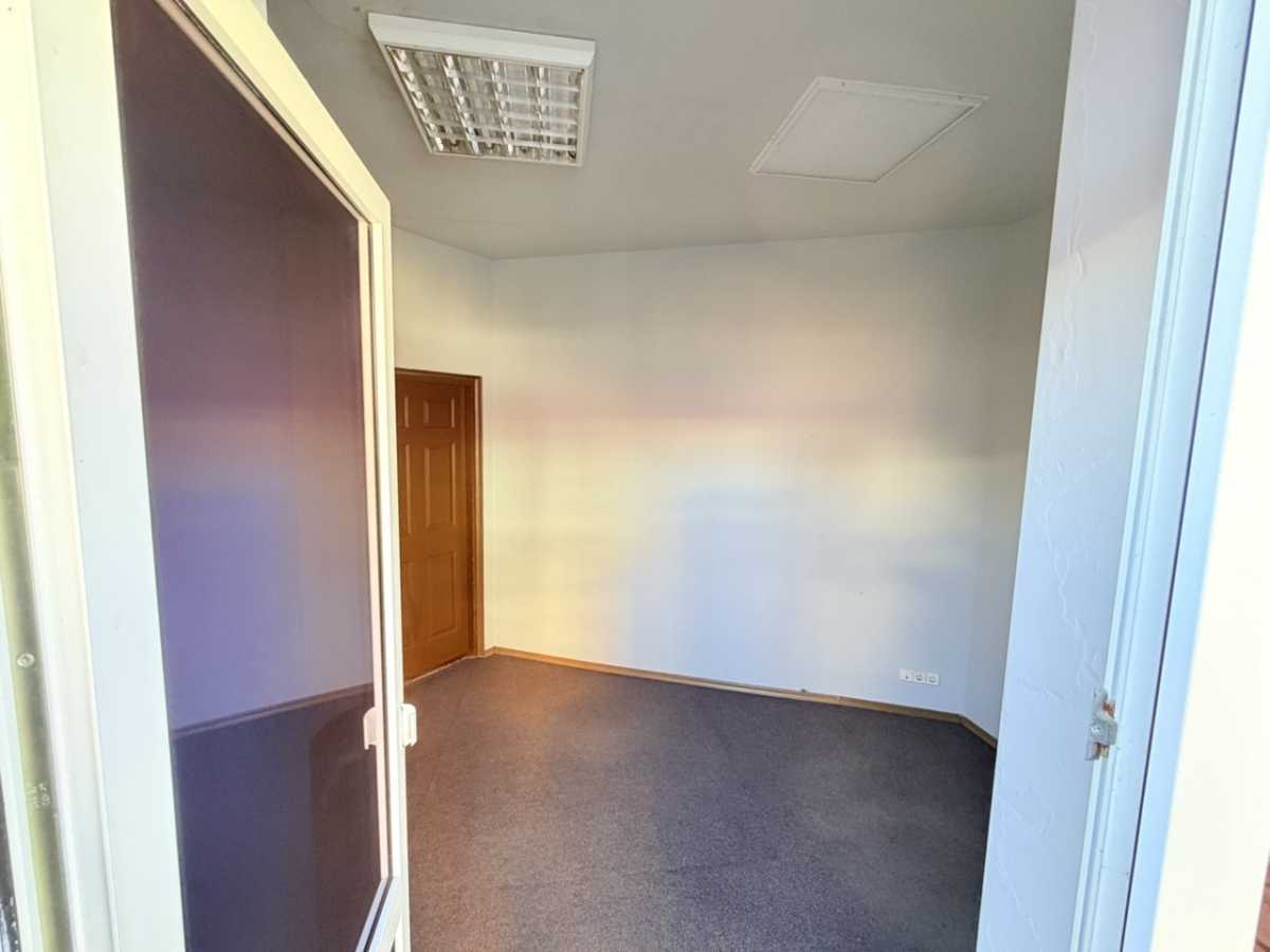 Продаж 2-кімнатної квартири 54 м², Василя Тютюнника вул., 13