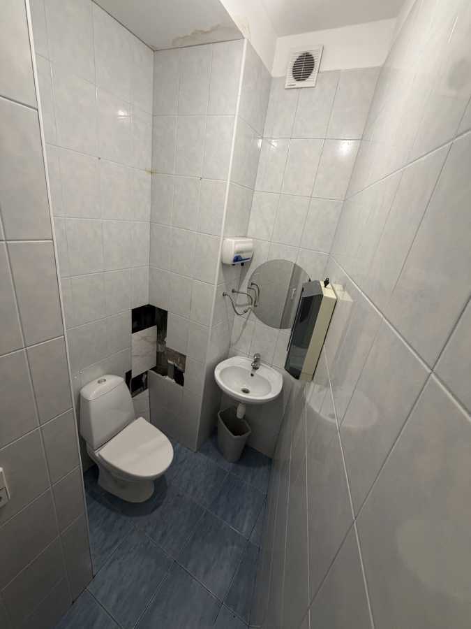 Продаж 2-кімнатної квартири 54 м², Василя Тютюнника вул., 13