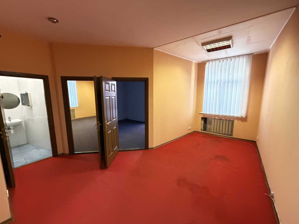 Продаж 2-кімнатної квартири 54 м², Василя Тютюнника вул., 13