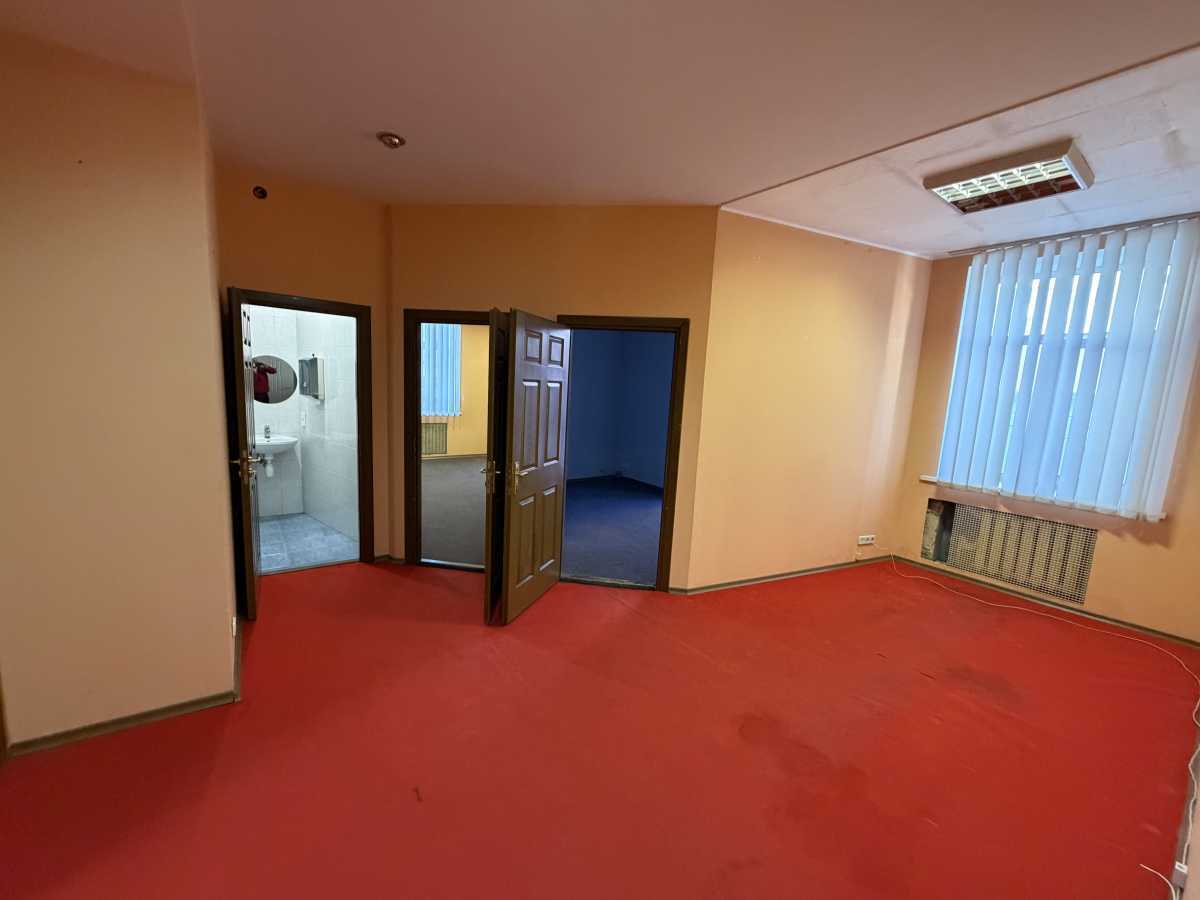 Продаж 2-кімнатної квартири 54 м², Василя Тютюнника вул., 13