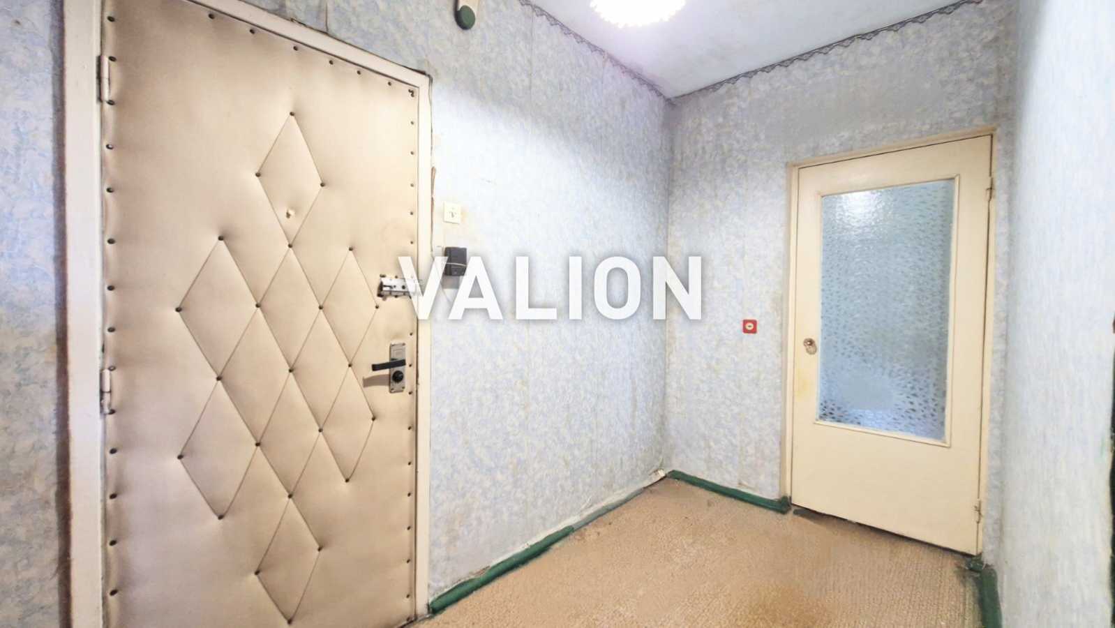 Продаж 2-кімнатної квартири 61 м², Ревуцького вул., 7А