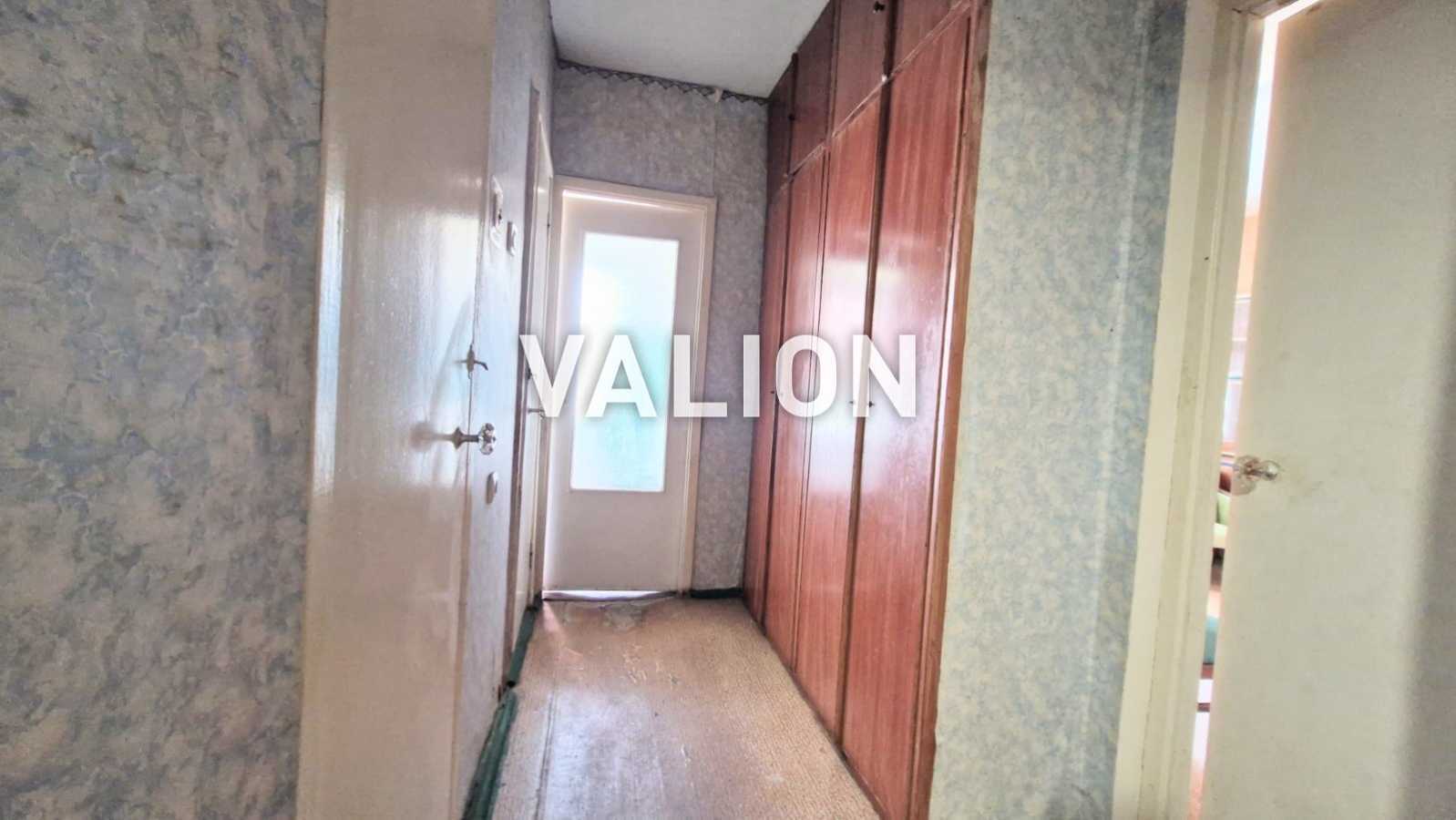 Продаж 2-кімнатної квартири 61 м², Ревуцького вул., 7А