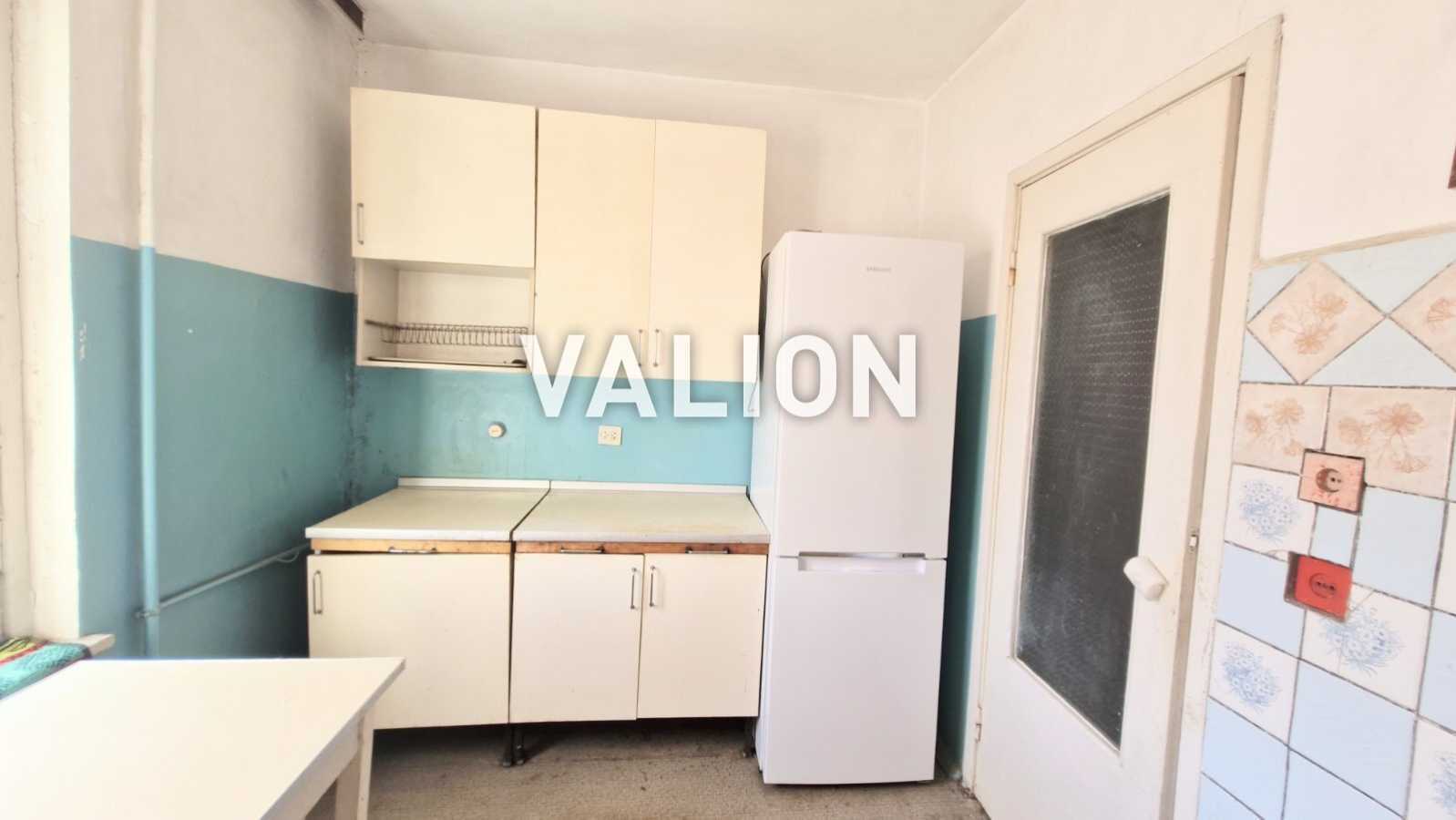 Продаж 2-кімнатної квартири 61 м², Ревуцького вул., 7А