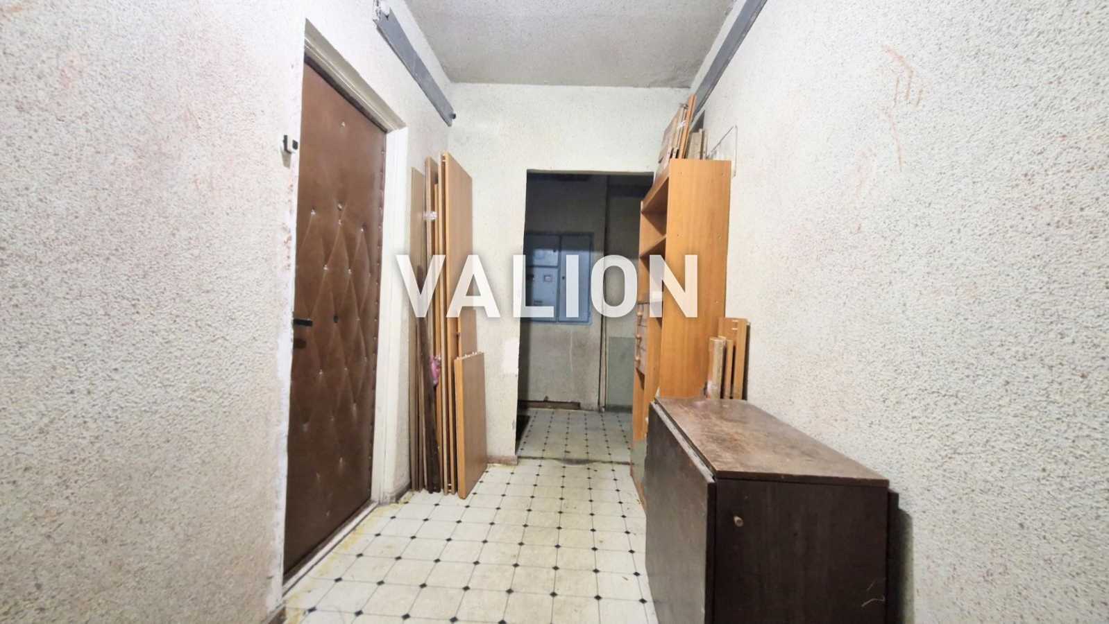Продаж 2-кімнатної квартири 61 м², Ревуцького вул., 7А