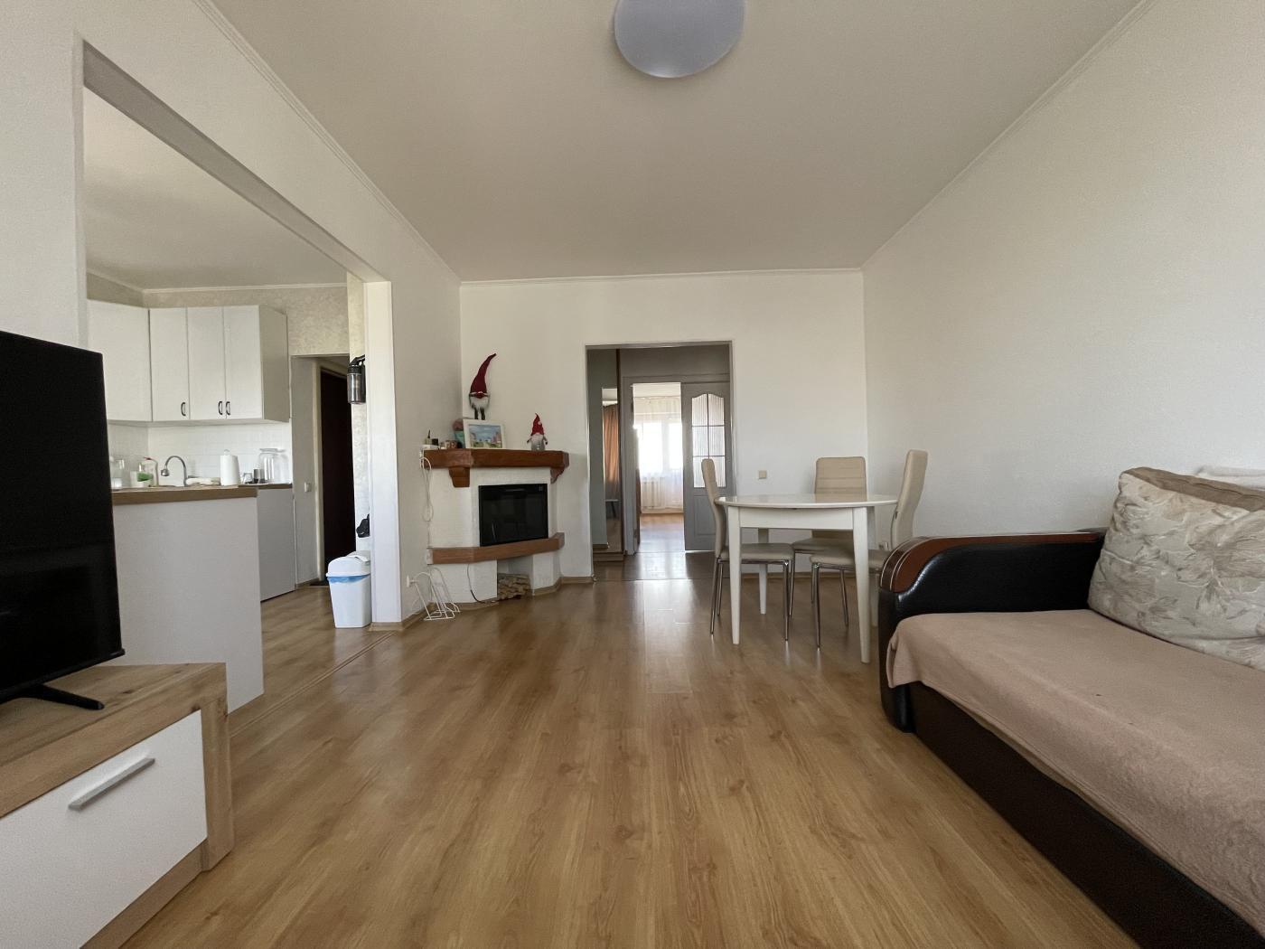 Продаж 4-кімнатної квартири 80 м²