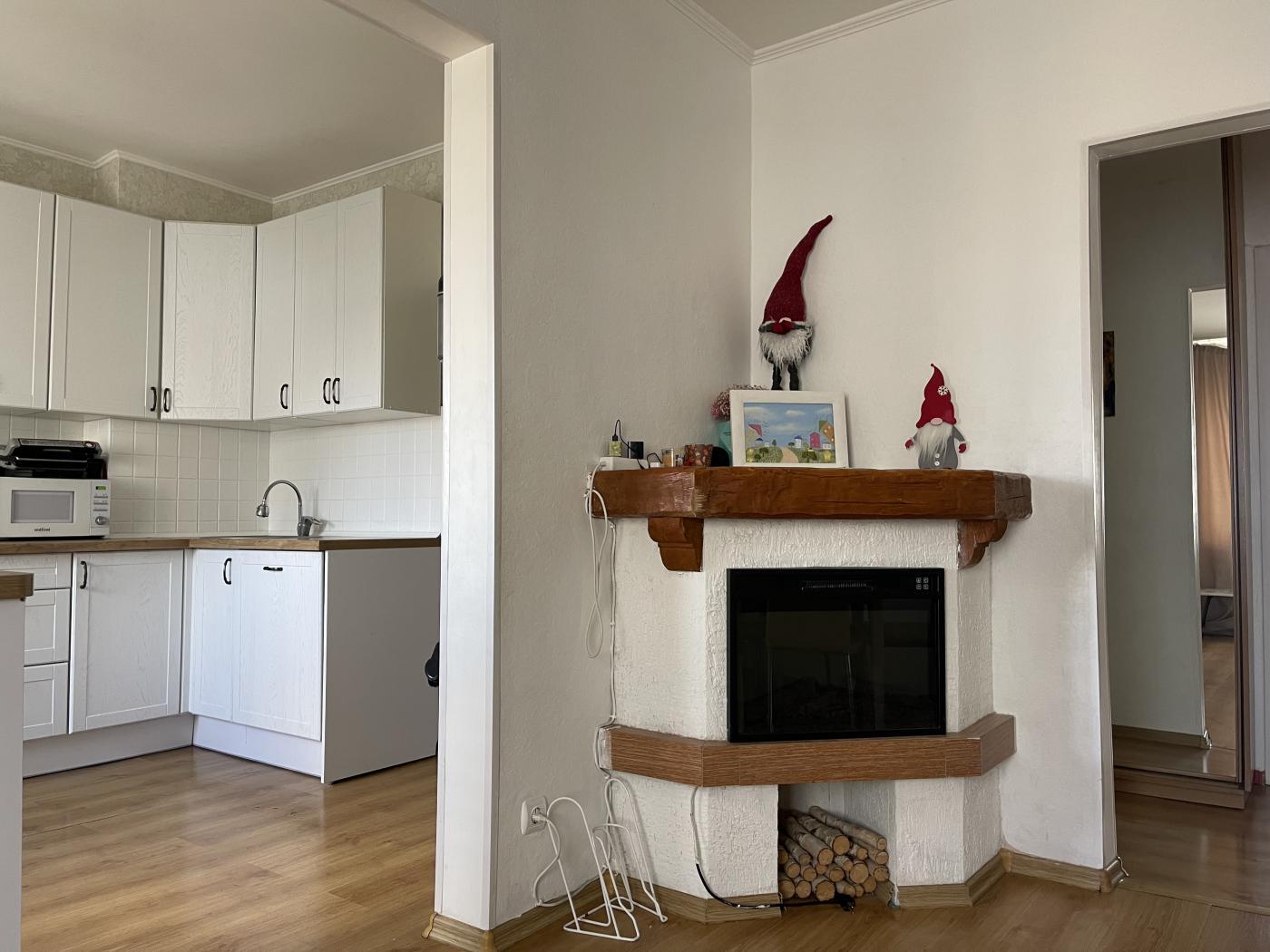 Продаж 4-кімнатної квартири 80 м²