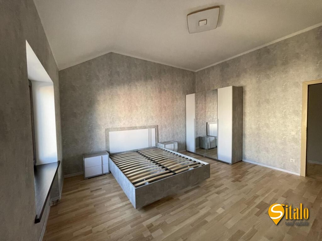 Продажа дома 325 м², 8-я Энтузиастов ул.