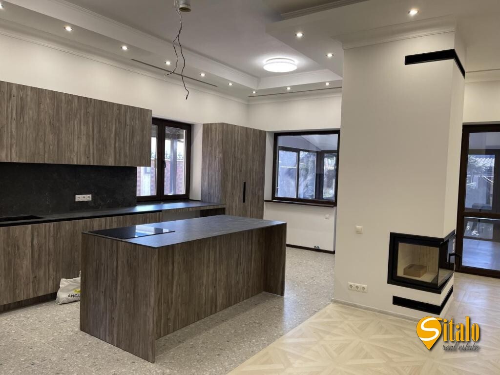 Продажа дома 325 м², 8-я Энтузиастов ул.