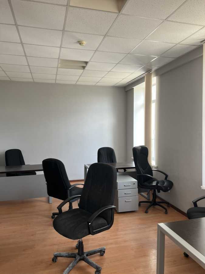 Оренда офісу 700 м², Борщагівська вул.