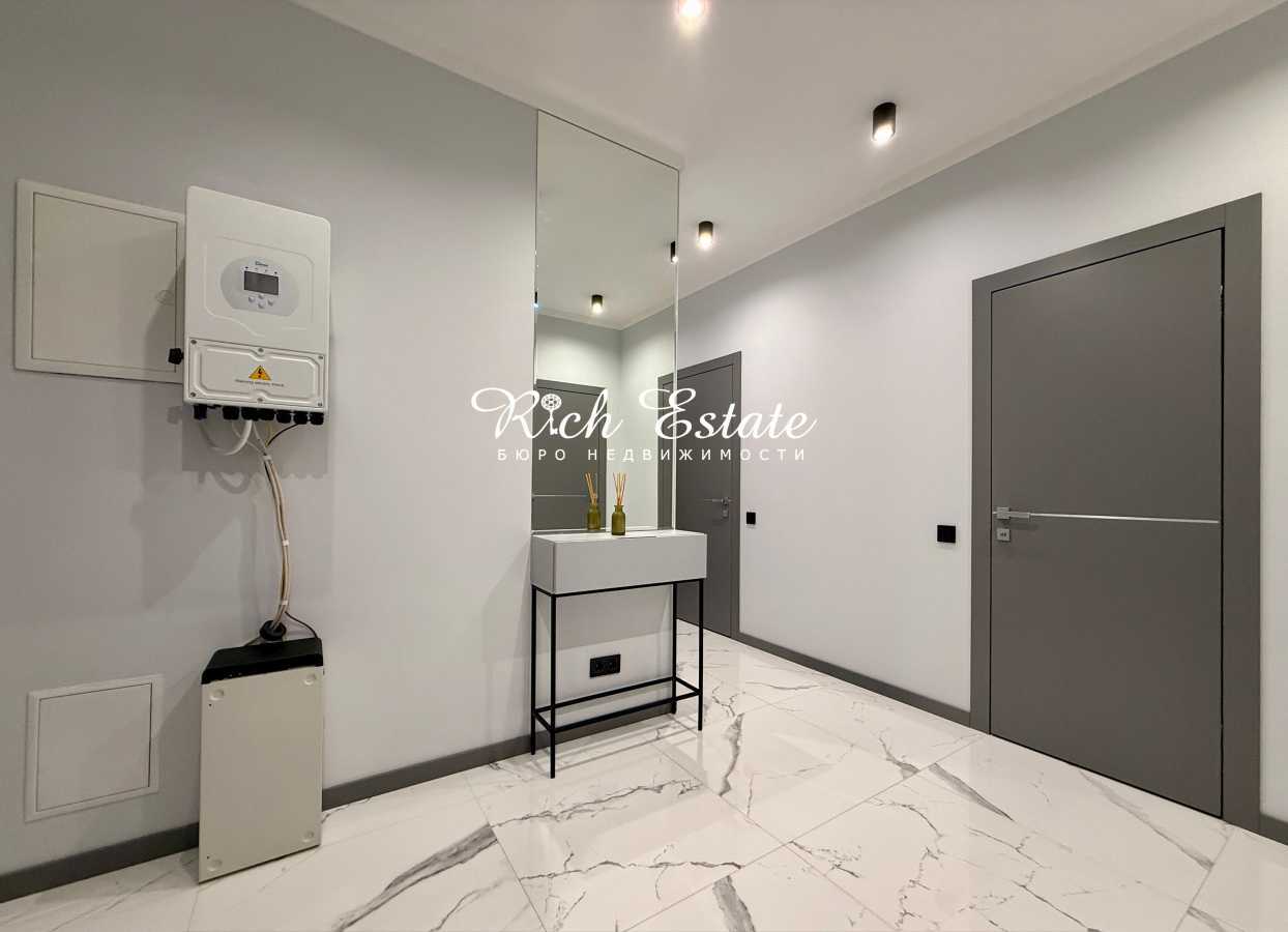 Аренда 3-комнатной квартиры 86 м², Предславинская ул., 57