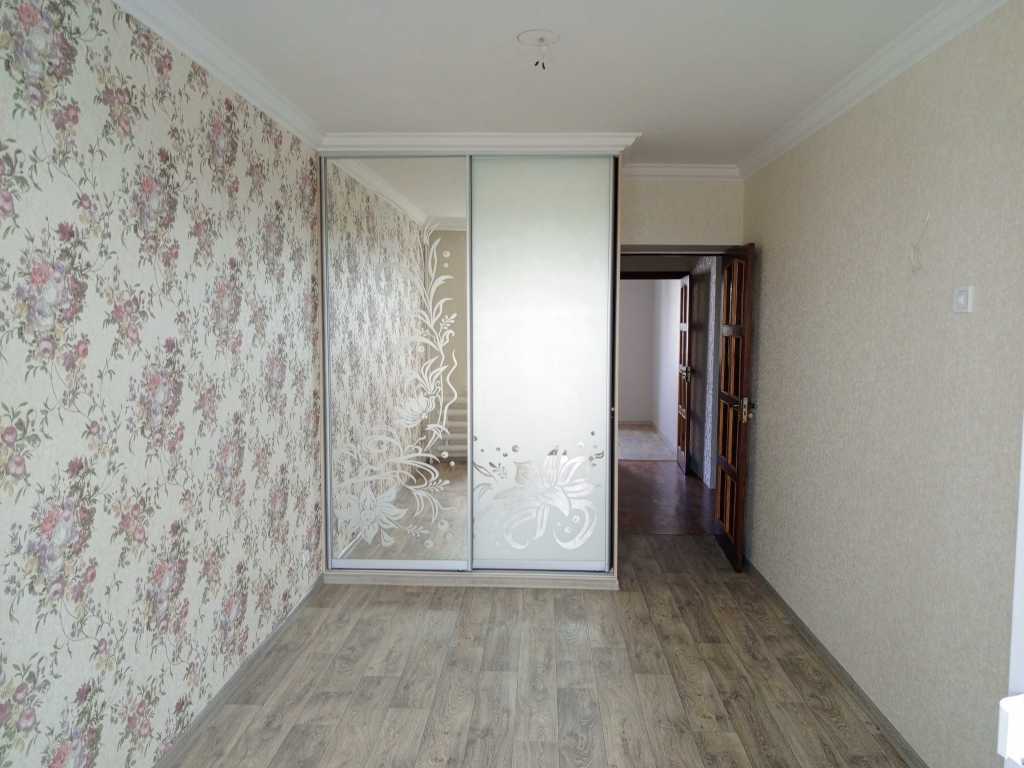 Продажа 3-комнатной квартиры 61.5 м², 278