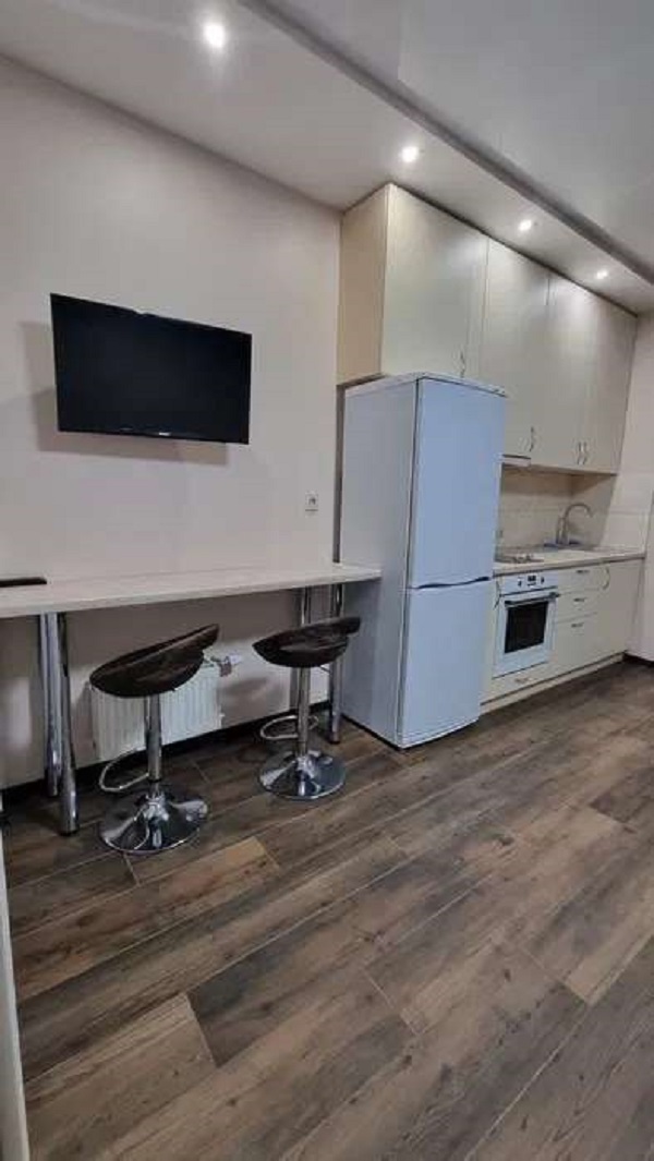 Аренда 1-комнатной квартиры 32 м², Соборности просп., 17 К2