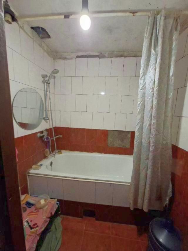 Продажа 3-комнатной квартиры 65 м², Варненская ул.