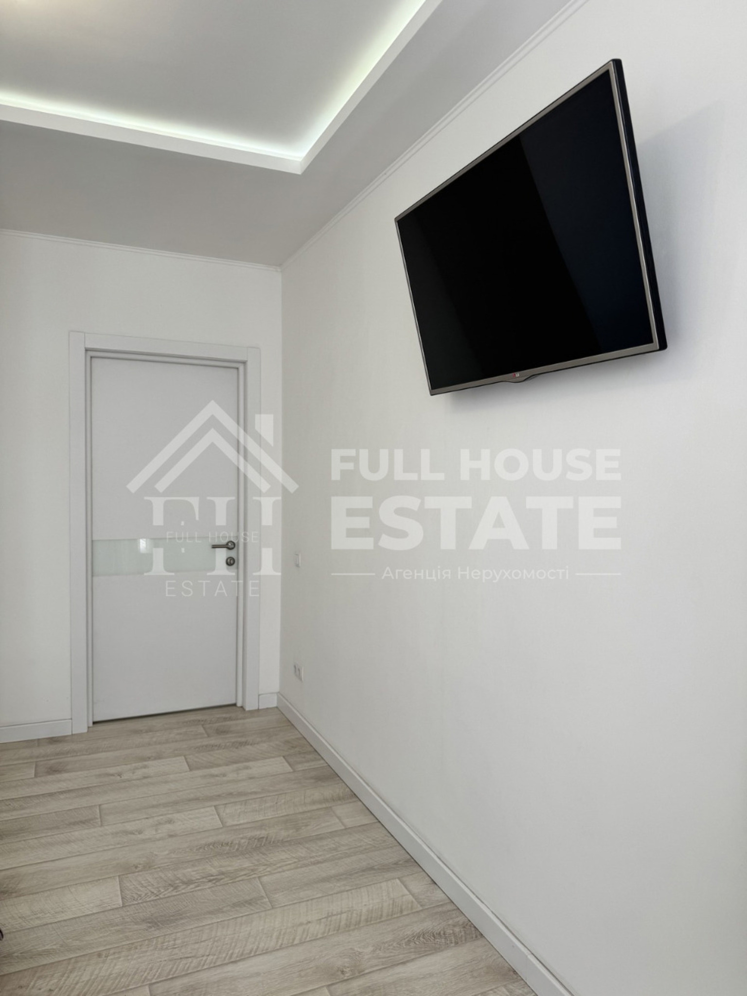 Аренда 3-комнатной квартиры 77 м², Анны Ахматовой ул., 22