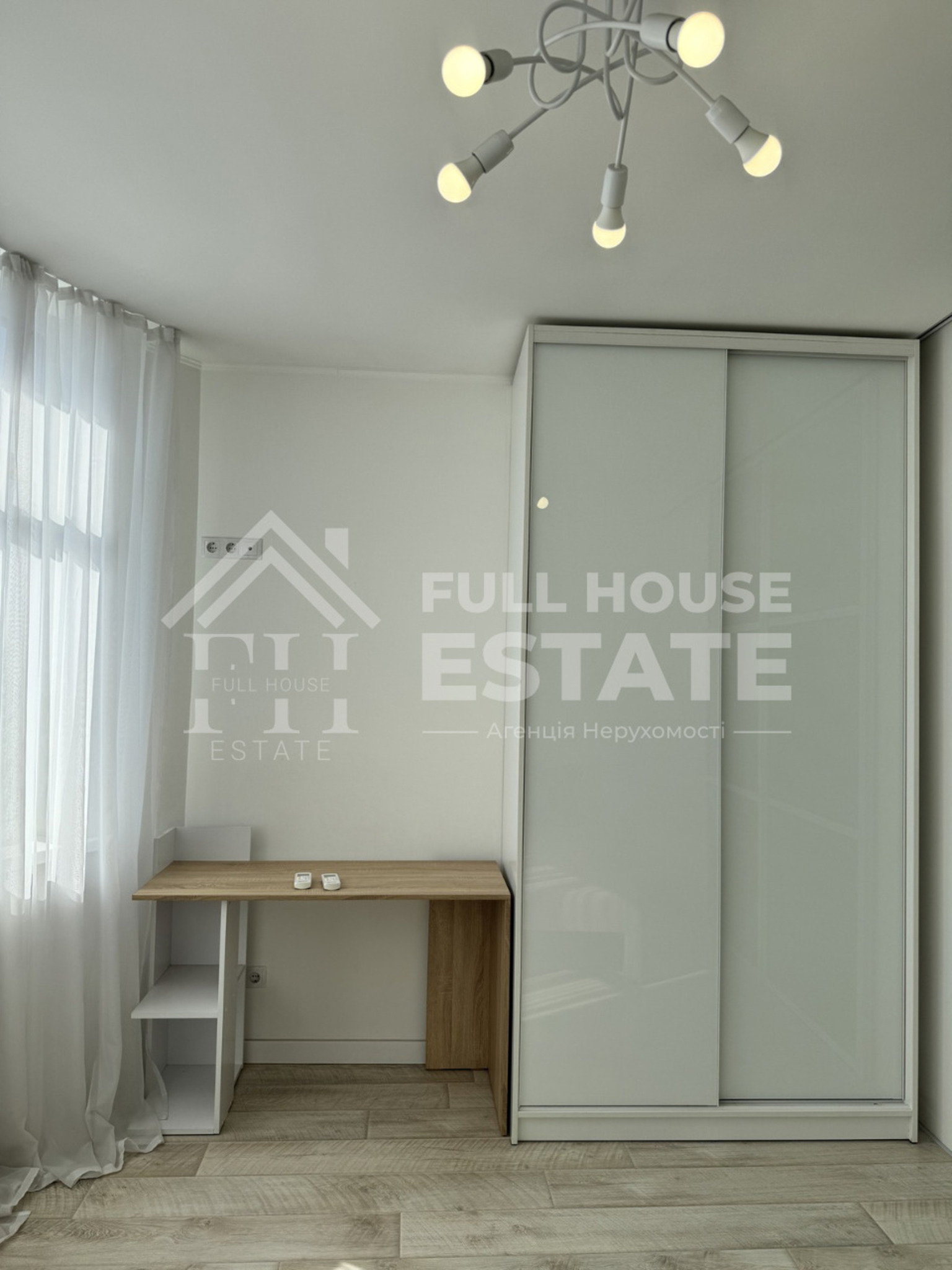 Аренда 3-комнатной квартиры 77 м², Анны Ахматовой ул., 22