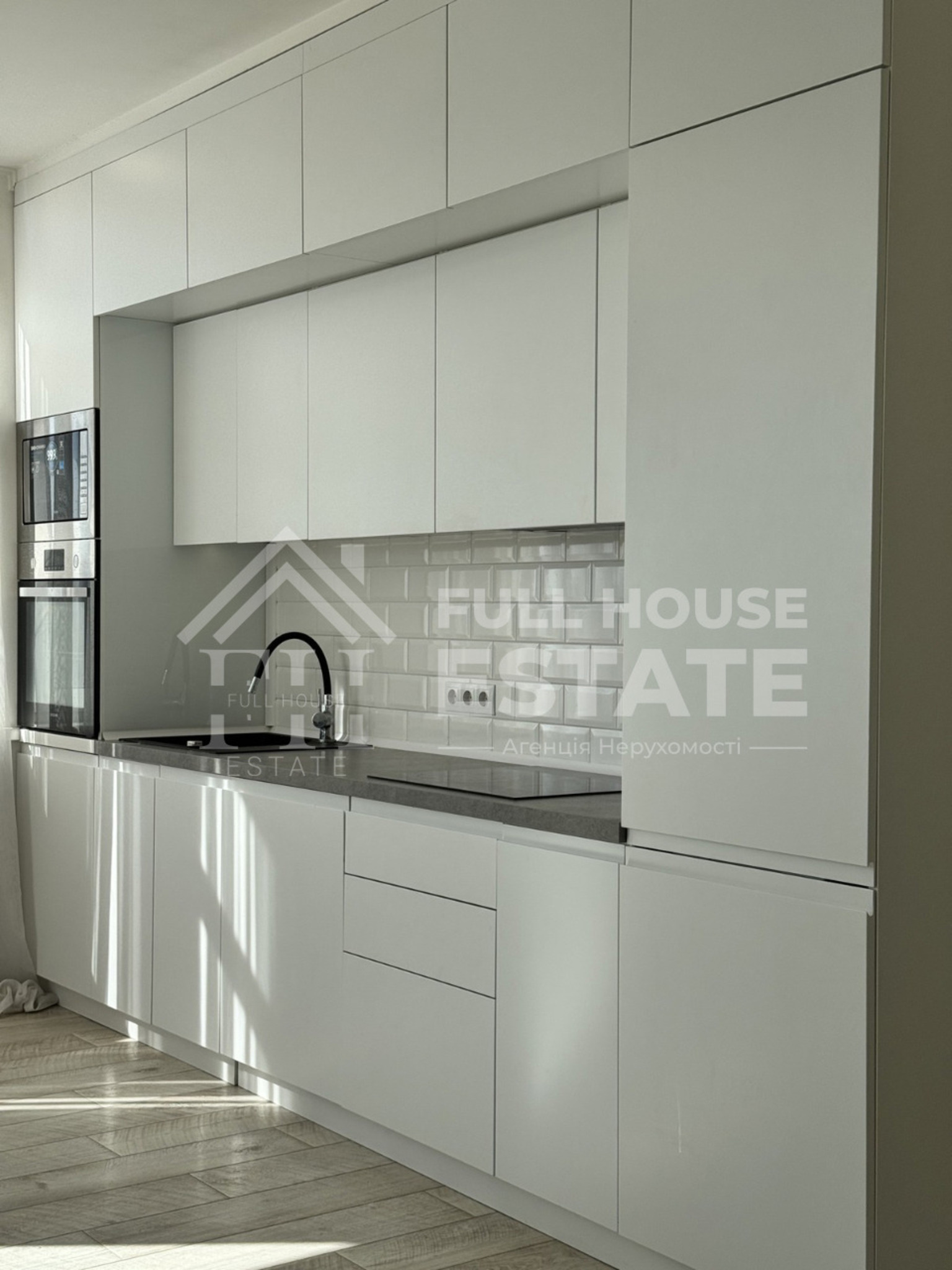 Аренда 3-комнатной квартиры 77 м², Анны Ахматовой ул., 22