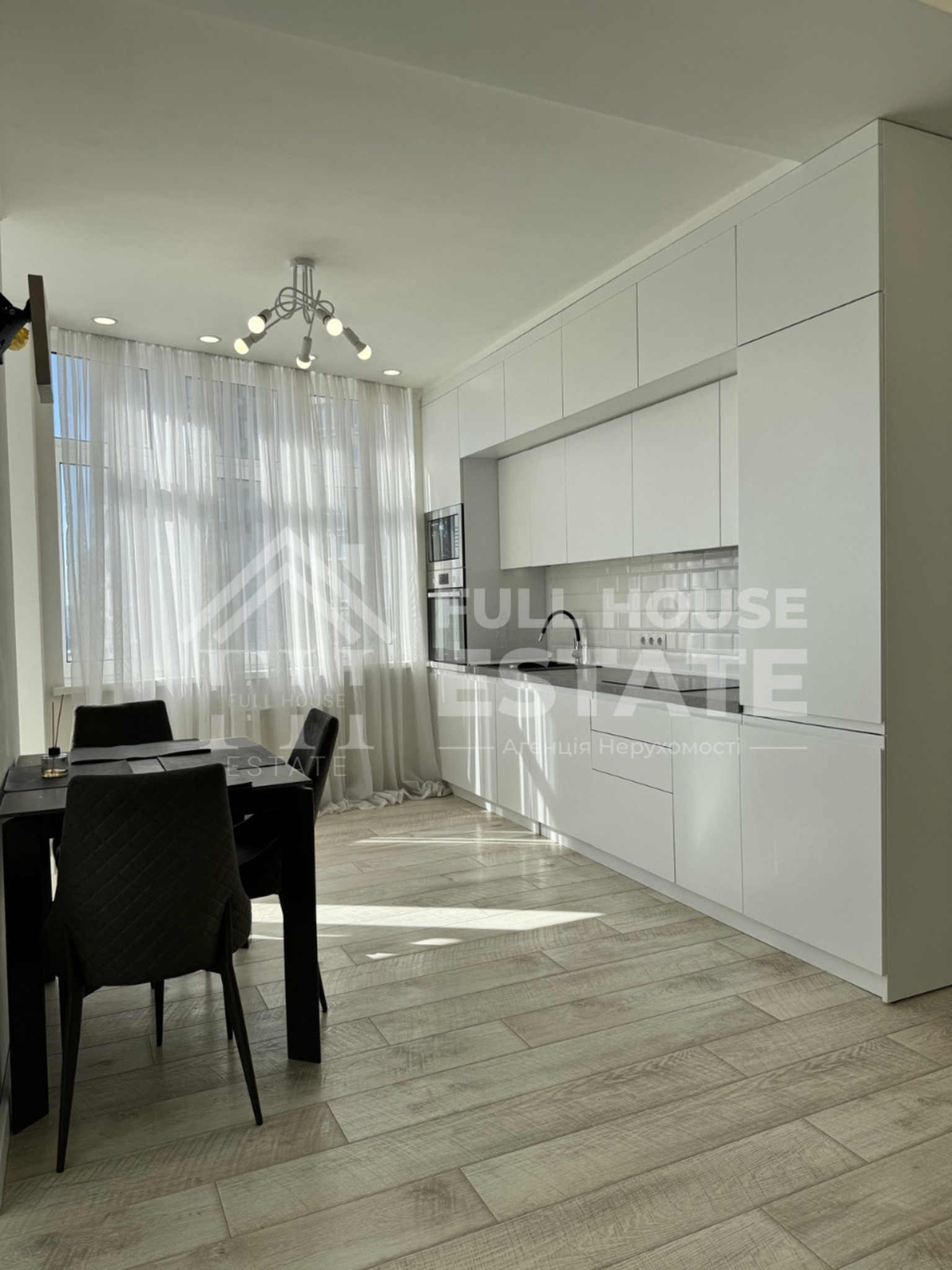 Аренда 3-комнатной квартиры 77 м², Анны Ахматовой ул., 22