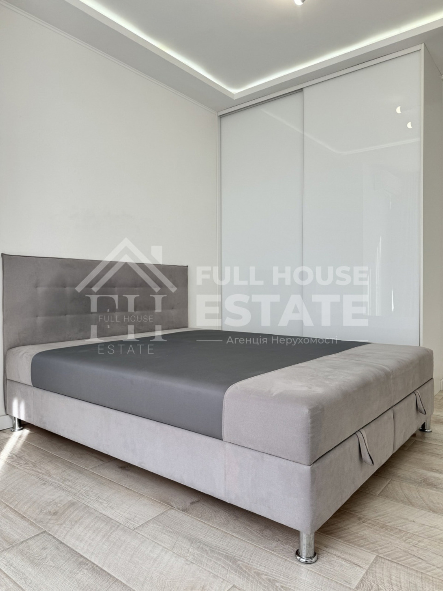 Аренда 3-комнатной квартиры 77 м², Анны Ахматовой ул., 22