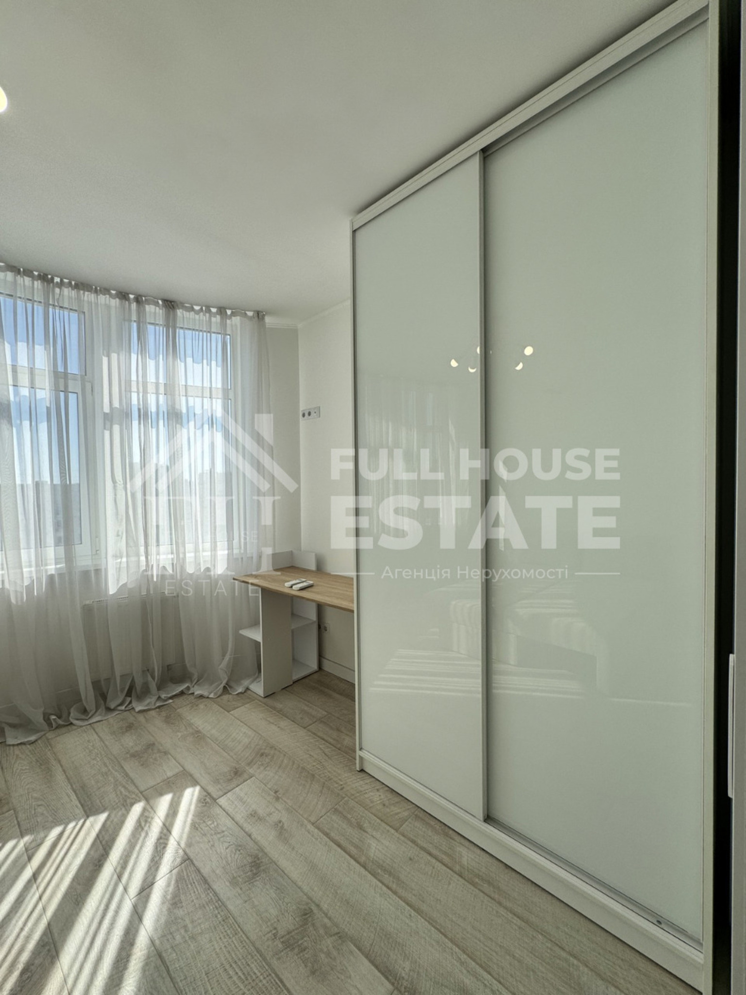 Аренда 3-комнатной квартиры 77 м², Анны Ахматовой ул., 22