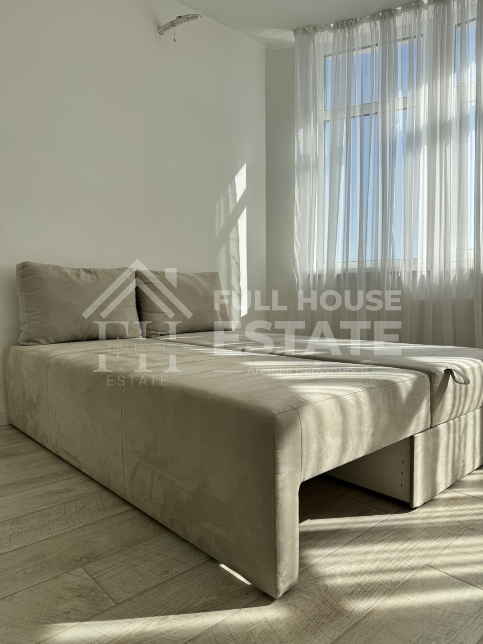 Аренда 3-комнатной квартиры 77 м², Анны Ахматовой ул., 22