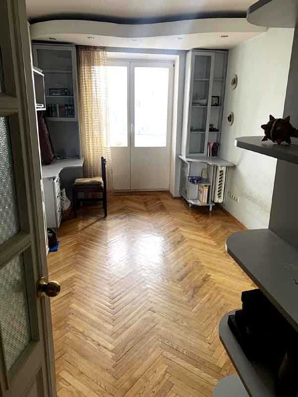 Продаж 4-кімнатної квартири 81 м², Антонова Авіаконструктора вул., 9