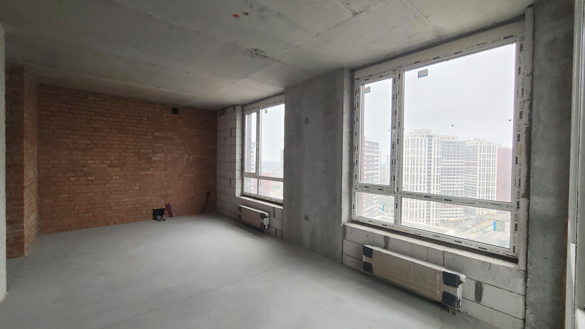 Продаж 2-кімнатної квартири 69 м², Олександра Олеся вул.