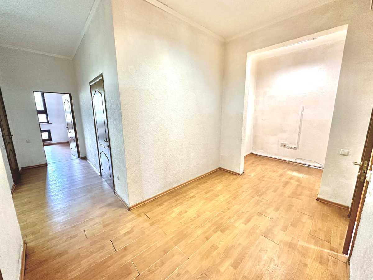 Продаж 2-кімнатної квартири 83 м², Шота Руставелі вул., 44