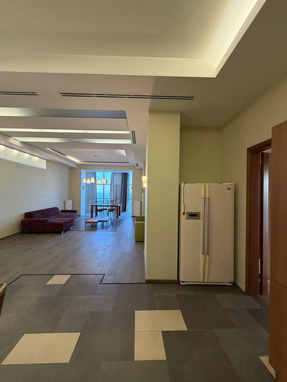 Аренда 3-комнатной квартиры 200 м², Лидерсовский бул., 5