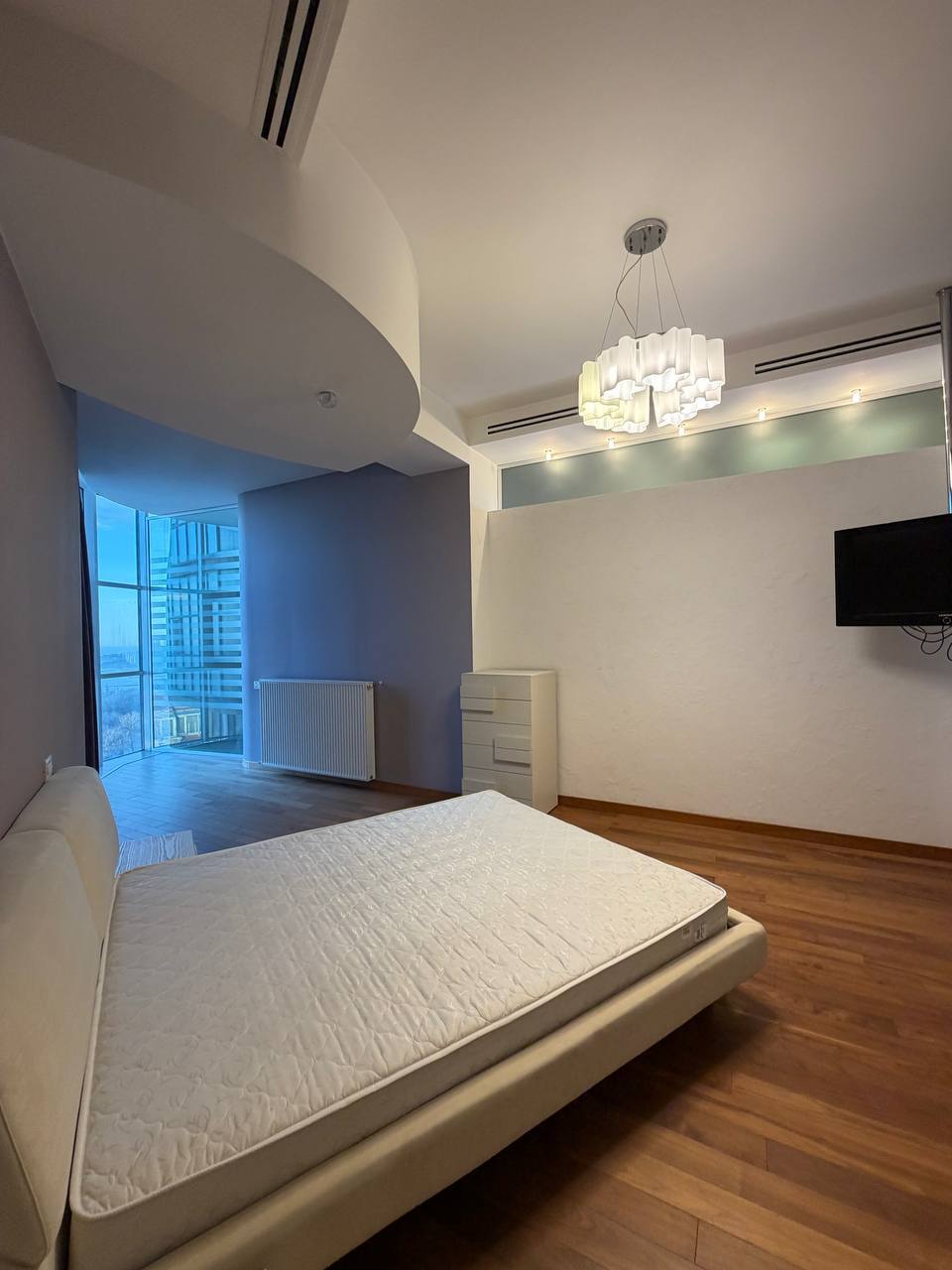 Аренда 3-комнатной квартиры 200 м², Лидерсовский бул., 5