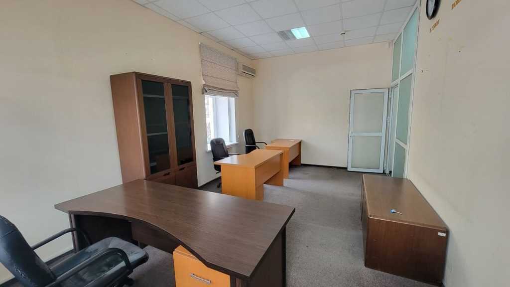 Оренда офісу 137 м², Шота Руставелі вул., 15