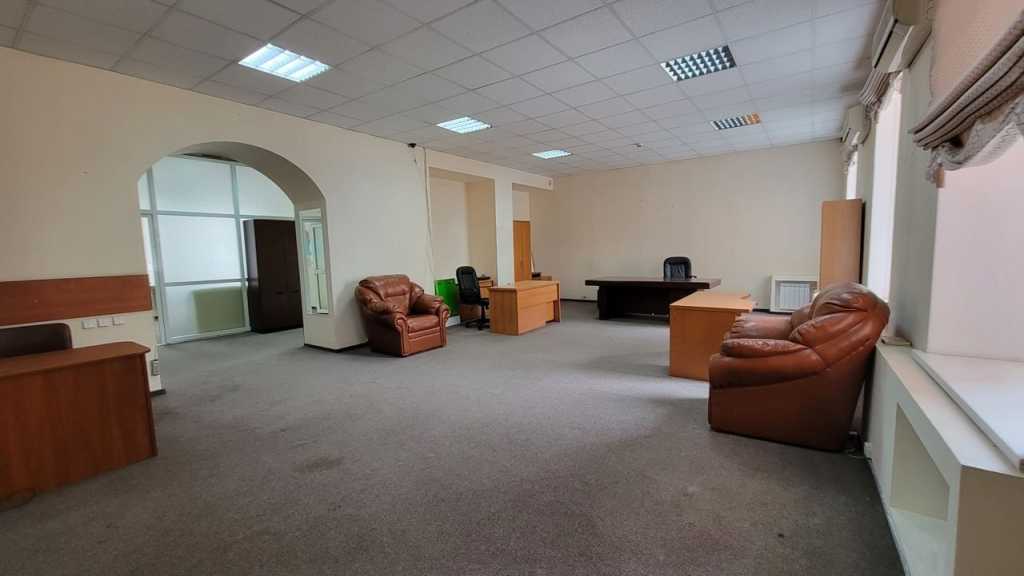 Оренда офісу 137 м², Шота Руставелі вул., 15