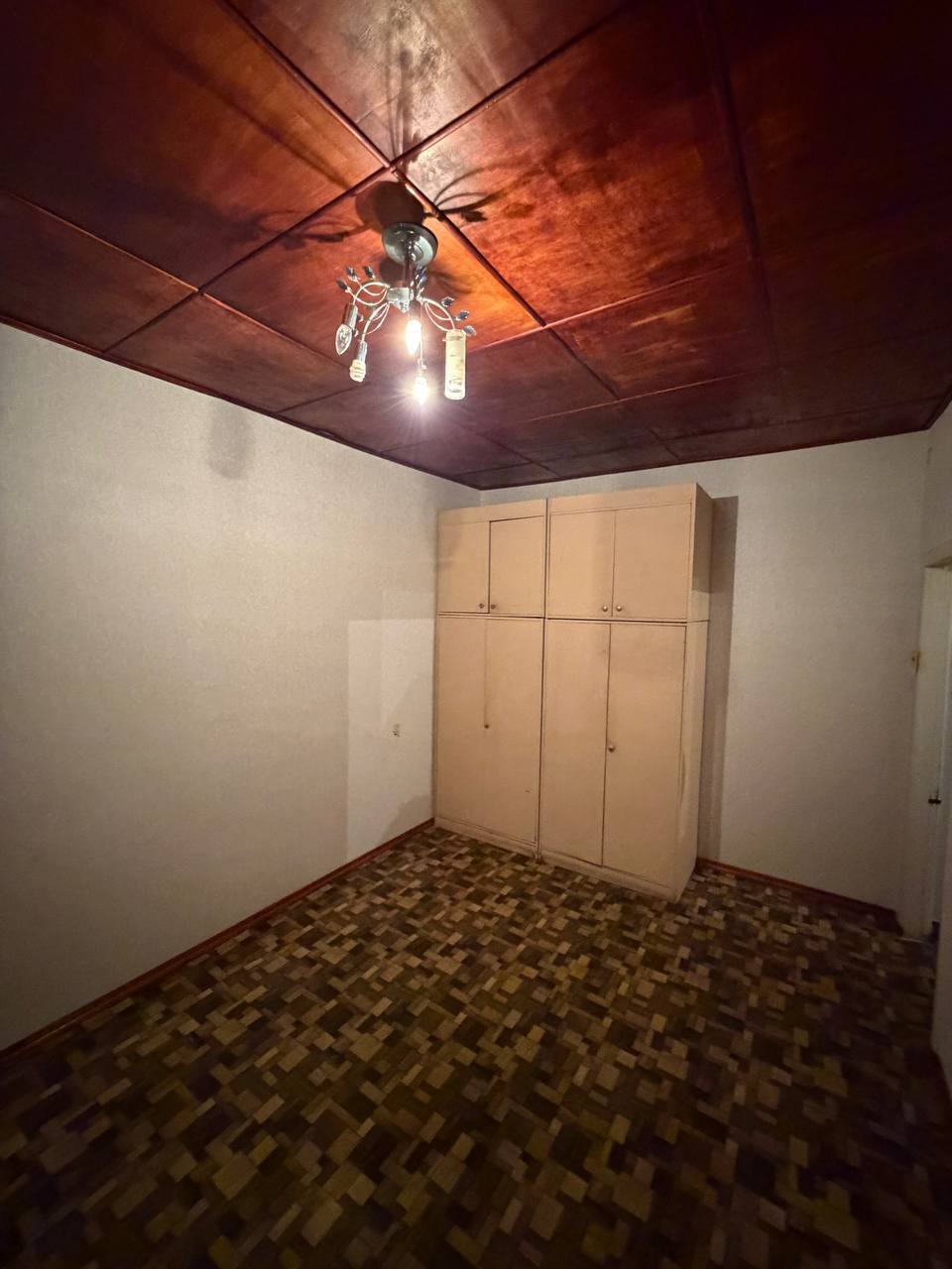 Продаж 3-кімнатної квартири 62.9 м², Запорізька вул., 10