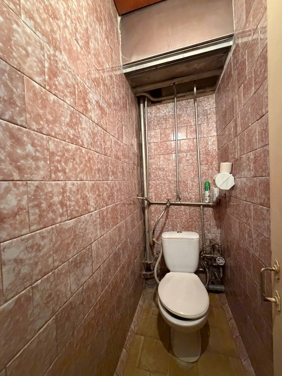 Продаж 3-кімнатної квартири 62.9 м², Запорізька вул., 10