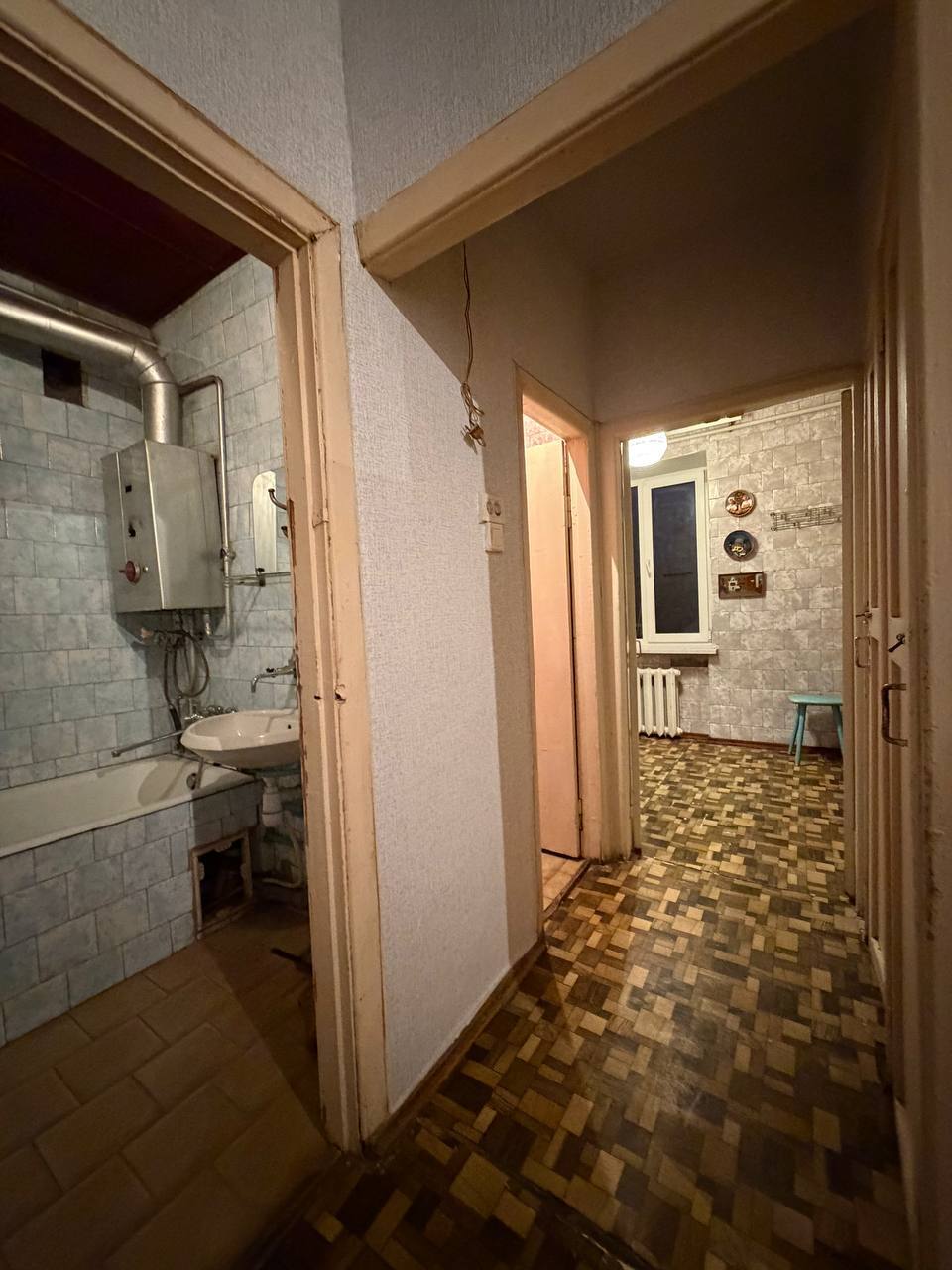 Продаж 3-кімнатної квартири 62.9 м², Запорізька вул., 10