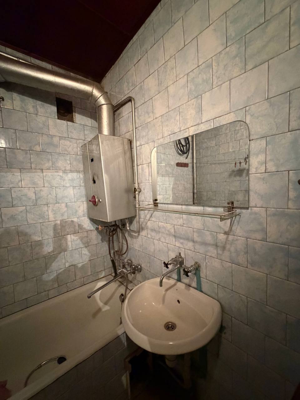 Продаж 3-кімнатної квартири 62.9 м², Запорізька вул., 10